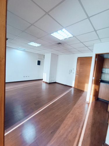Arriendo Oficina SO 2B 3E 1B  - Las Condes