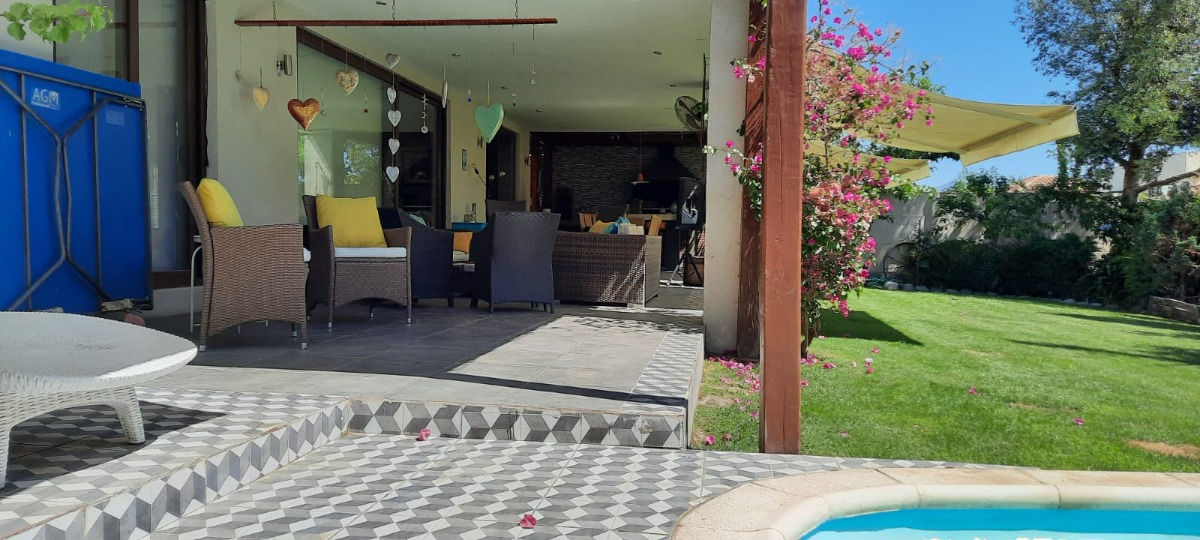 Venta Casa NO 5D en suite Walk-in cl&oacute;set 4B 2E 1Bd Chicureo - Colina