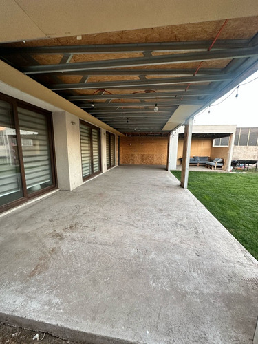Venta Casa 5D 3B 5E Chicureo - Colina