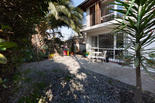 Venta Casa 4D 3B 2E Metro Sim&oacute;n Bolivar - La Reina