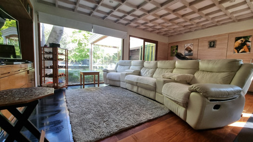 Venta Casa NO 5D en suite Walk-in cl&oacute;set 5B 10E 2B Los Dominicos - Las Condes