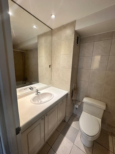 Venta Departamento O 4D en suite 3B 1E 1B Rotonda Atenas - Las Condes