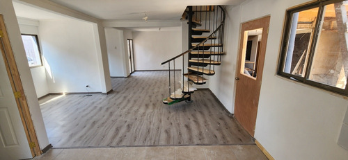 Venta Casa 6D 4B 2E Plaza Ega&ntilde;a - &Ntilde;u&ntilde;oa