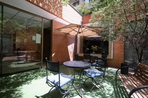 Arriendo Departamento SO 1D en suite Walk-in cl&oacute;set 1B Barrio El Golf - Las Condes