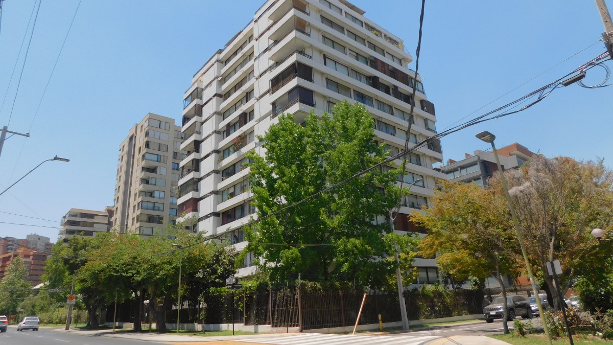 Venta Departamento NO 4D en suite Walk-in cl&oacute;set 3B 1E 1Bd Barrio El Golf - Las Condes