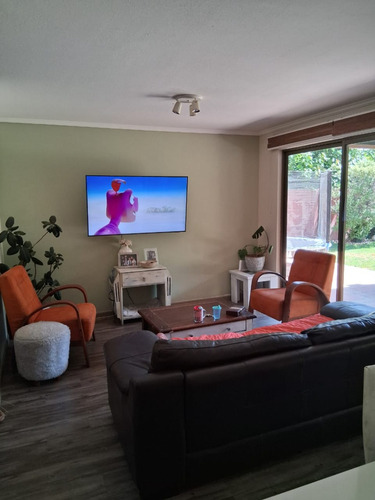 Venta Casa NO 3D en suite 3B 2E Chicureo - Colina