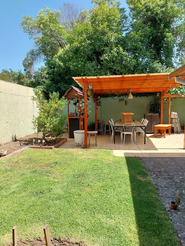 Venta Casa 4D 3B 2E 2B Metro Hernando de Magallanes - Las Condes