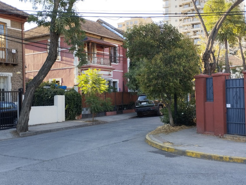 Venta Casa NOSP 4D 2B 2E 1B Metro Monse&ntilde;or Eyzaguirre - &Ntilde;u&ntilde;oa