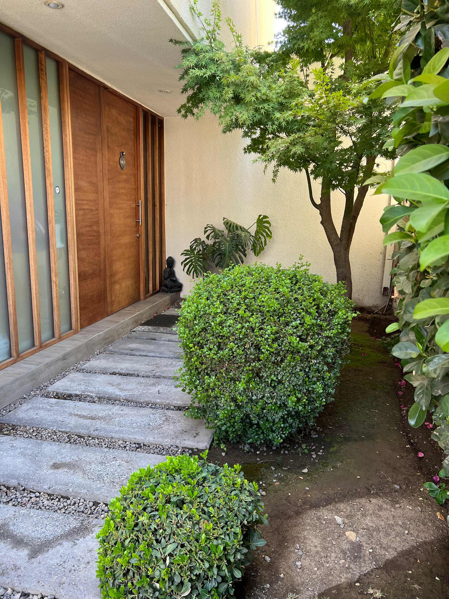 Venta Casa 4D 4B 2E Chicureo - Colina