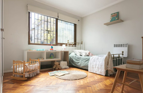 Arriendo Casa 4D 3B 1E 1B Metro Bilbao - Providencia