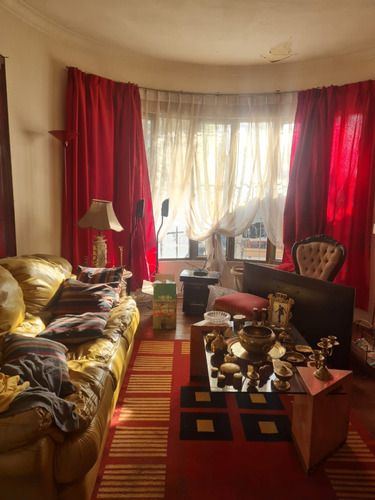 Venta Casa N 6D Walk-in cl&oacute;set 4B 3E 1B Estadio Nacional - &Ntilde;u&ntilde;oa