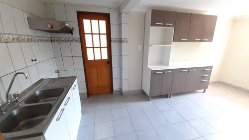 Arriendo Casa 3D en suite Walk-in cl&oacute;set 2B 2E 1B Col&oacute;n Oriente - Vital Apoquindo - Las Condes