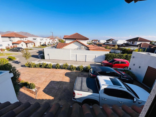 Venta Casa NOSP 3D en suite Walk-in cl&oacute;set 3B 4E 2B Chicureo - Colina