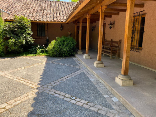 Venta Casa NO 4D 3B 5E 1B La Dehesa - Lo Barnechea