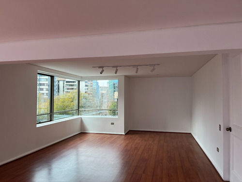 Arriendo Departamento 6D en suite Walk-in cl&oacute;set 5B 2E 1B Barrio El Golf - Las Condes