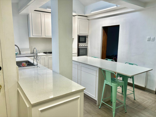 Venta Casa 3D en suite Walk-in cl&oacute;set 4B 1E 1B Las Lilas - Providencia