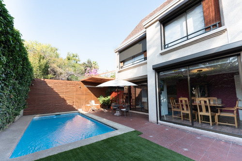 Venta Casa SO 4D en suite Walk-in cl&oacute;set 4B 2E 1B Carlos Ossand&oacute;n - La Reina