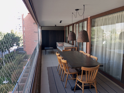 Venta Departamento O 3D en suite Walk-in cl&oacute;set 3B 2E 2B Estadio Croata - Vitacura