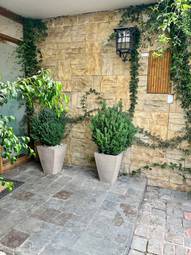 Venta Casa NO 4D en suite 3B 2E 1B Juan XXIII - Vitacura