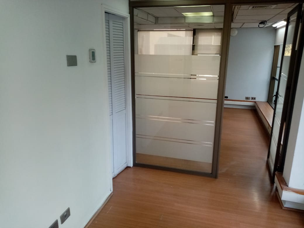 Arriendo Oficina SO 3B 1E 1Bd Pedro de Valdivia - Providencia