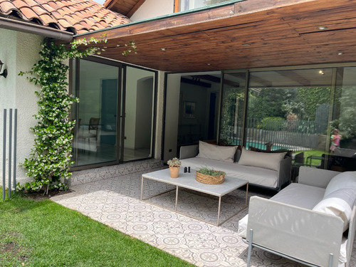 Venta Casa NO 6D en suite 5B 2E 2B La Dehesa - Lo Barnechea