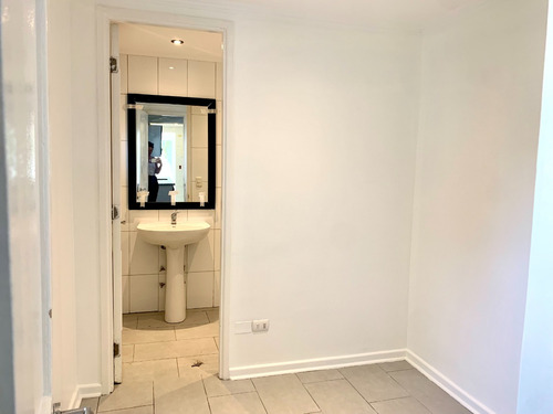 Arriendo Casa 3D en suite 3B 1E 1B Borde R&iacute;o - Casa Piedra - Vitacura