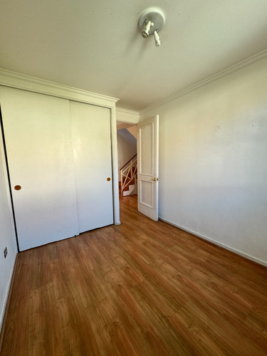 Arriendo Casa NO 4D en suite Walk-in cl&oacute;set 3B 1E San Carlos de Apoquindo - Las Condes