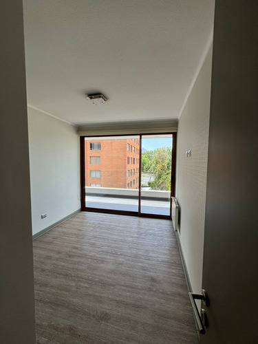 Arriendo Departamento N 2D en suite Walk-in cl&oacute;set 2B 2E 1B Los Dominicos - Las Condes