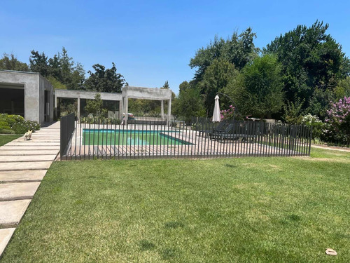 Arriendo Casa 5D 6B 6E 1B Chicureo - Colina