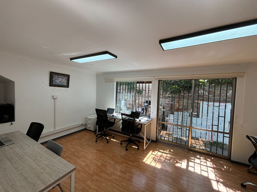 Arriendo Oficina N 3B 2E 1B In&eacute;s de Su&aacute;rez - Providencia