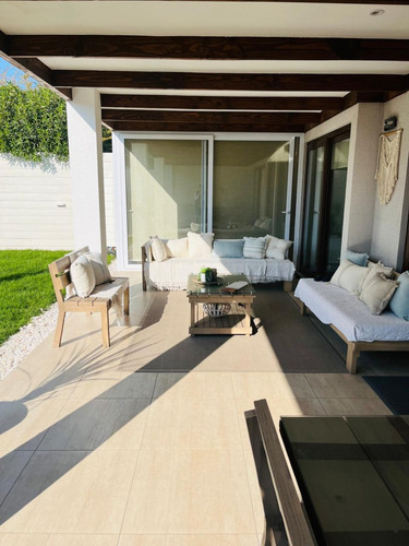 Venta Casa NOSP 3D en suite Walk-in cl&oacute;set 3B 4E 2B Chicureo - Colina