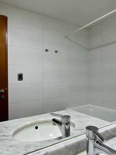 Arriendo Departamento 2D 2B 1E 1B Metro Bilbao - Providencia