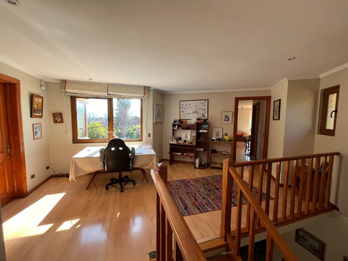 Venta Casa NOSP 5D en suite Walk-in cl&oacute;set 5B 2E Los Dominicos - Las Condes