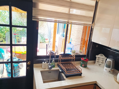 Arriendo Casa N 5D en suite Walk-in cl&oacute;set 3B 1E 1B Metro Sim&oacute;n Bolivar - &Ntilde;u&ntilde;oa