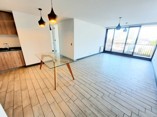 Venta Departamento SO 2D en suite Walk-in cl&oacute;set 2B 1E 1B Barrio Italia - Providencia