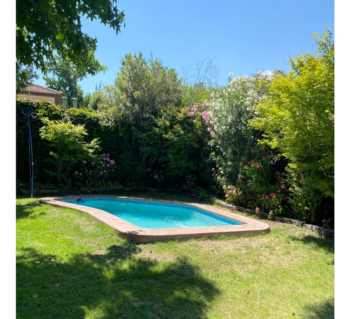 Venta Casa NO 4D en suite Walk-in cl&oacute;set 3B 4E 1B La Dehesa - Lo Barnechea