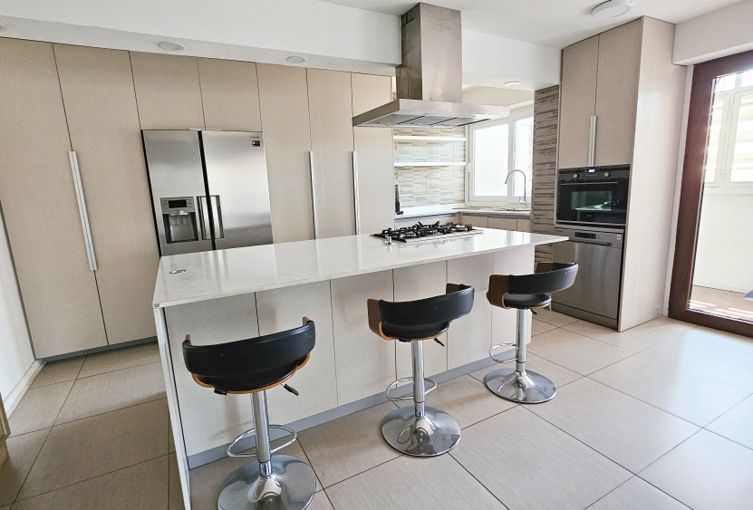 Venta Departamento NO 3D 3B 2E Metro Escuela Militar - Las Condes