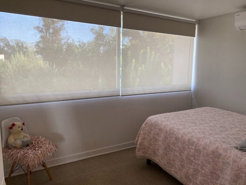 Venta Casa O 4D en suite Walk-in cl&oacute;set 4B 3E Chicureo - Colina