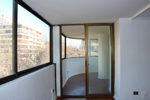 Venta Departamento SO 2D 2B 1E Barrio El Golf - Las Condes
