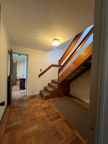 Venta Casa 3D 3B 2E 1B Vaticano - Las Condes