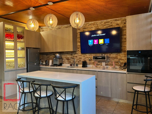 Venta Casa O 5D en suite Walk-in cl&oacute;set 4B 3E La Reina Alta - La Reina