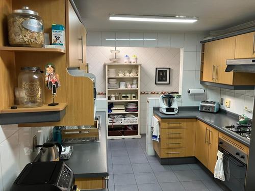 Arriendo Casa O 5D en suite Walk-in cl&oacute;set 3B 2E 2B San Carlos de Apoquindo - Las Condes