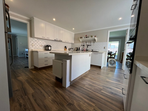 Venta Casa N 5D en suite Walk-in cl&oacute;set 5B 3E 1B Chicureo - Colina