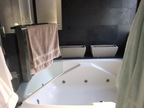 Arriendo Departamento SO 3D en suite 2B 2E 1B Los Dominicos - Las Condes