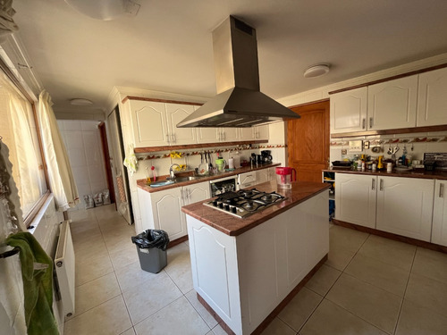 Venta Casa NOSP 5D en suite Walk-in cl&oacute;set 5B 2E Los Dominicos - Las Condes