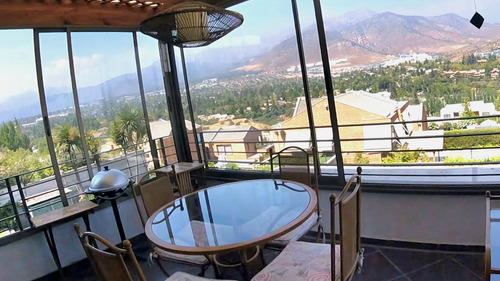 Venta Casa 5D en suite 6B 3E 1B Los Dominicos - Las Condes