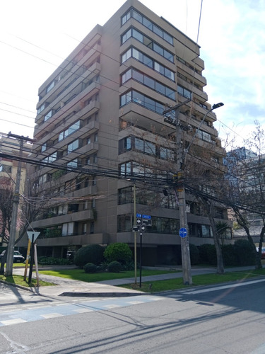 Arriendo Departamento NP 2D 1B 1E Metro Escuela Militar - Las Condes