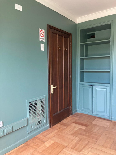 Arriendo Oficina SO 4B 3E 1B Metro Bilbao - Providencia