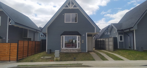 Venta Casa 3D 3B 2E Philippi - Puerto Varas