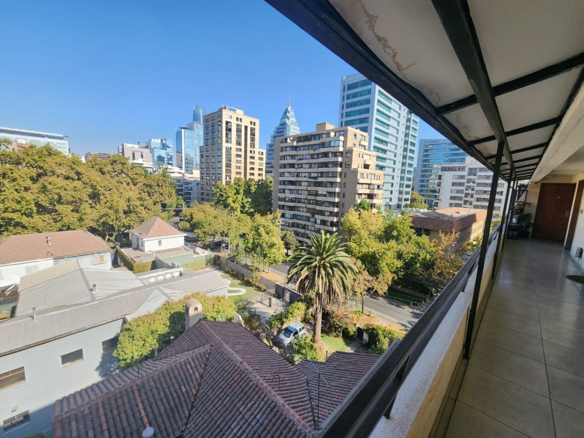 Arriendo Departamento NOSP 2D en suite 1B 0m2 Barrio El Golf - Las Condes